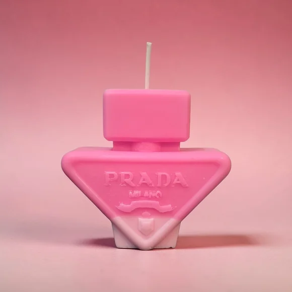 Medium Fashion Candle - Picture 3 of 5